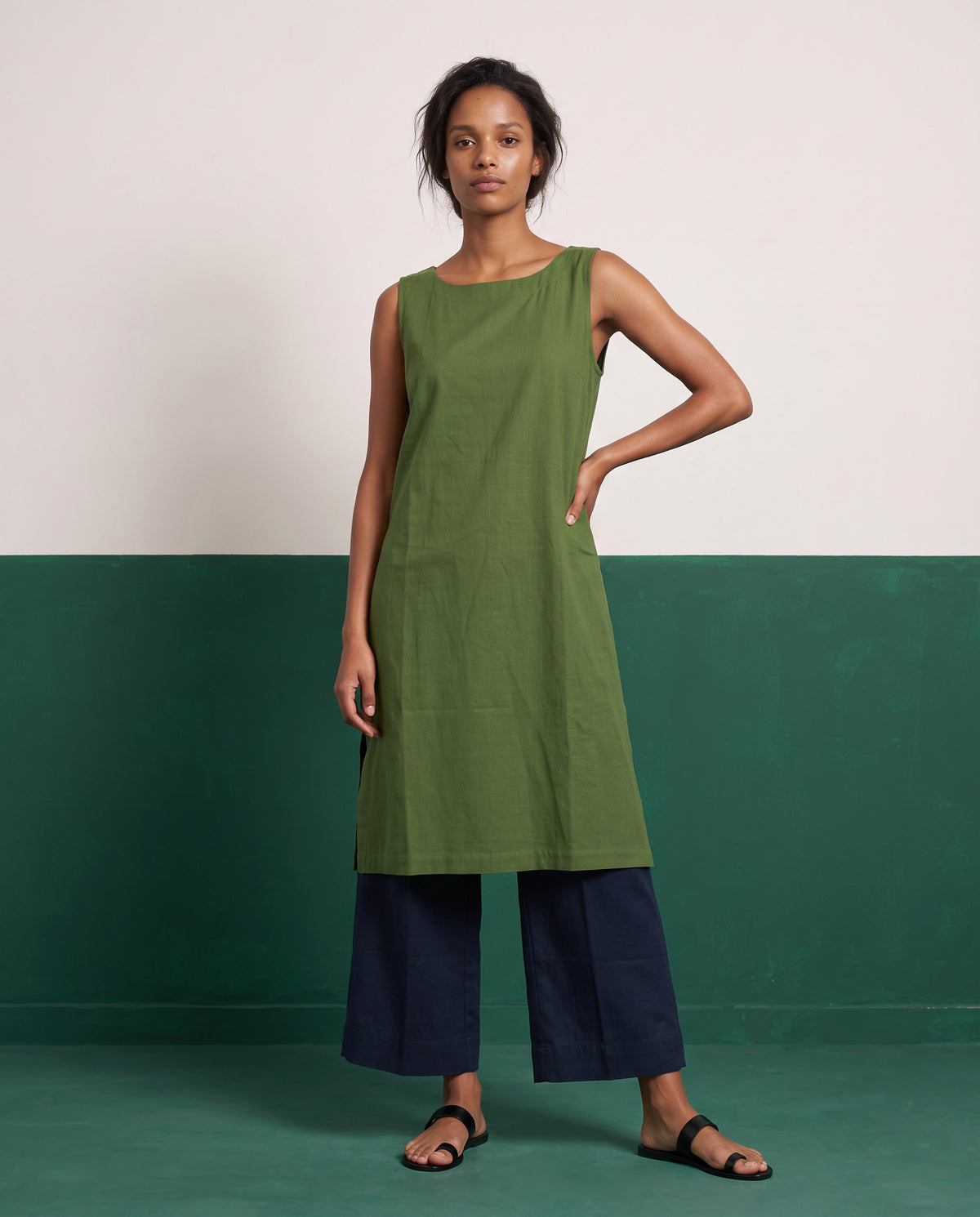 Forest & Night Sleeveless Kurta & Culotte Set - View 3