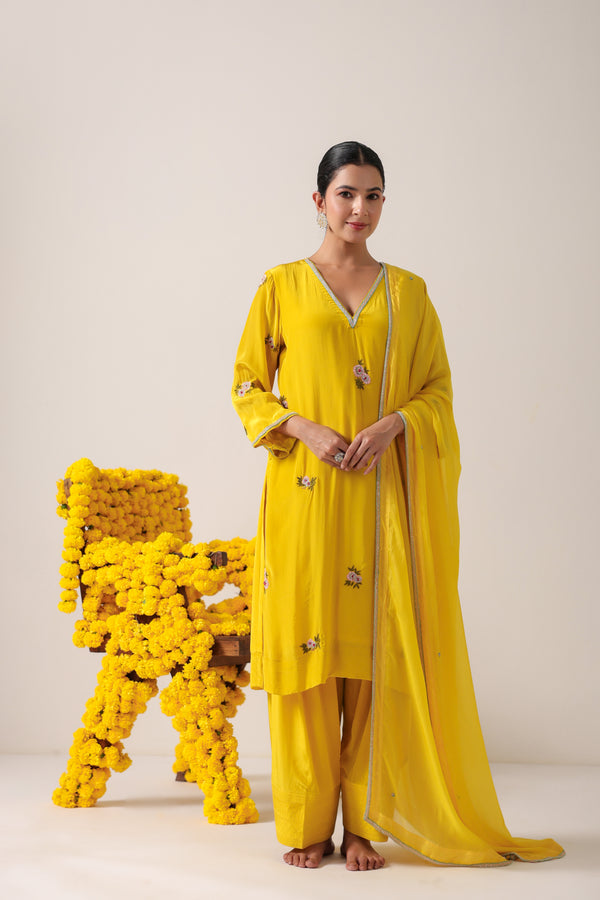 Peela Suit Set